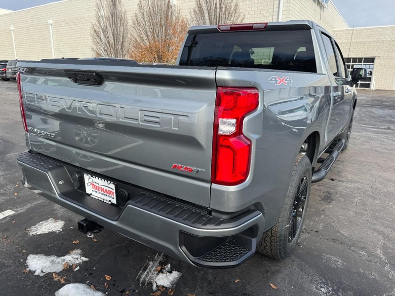 Chevrolet Silverado 1500 Vehicle Image 04