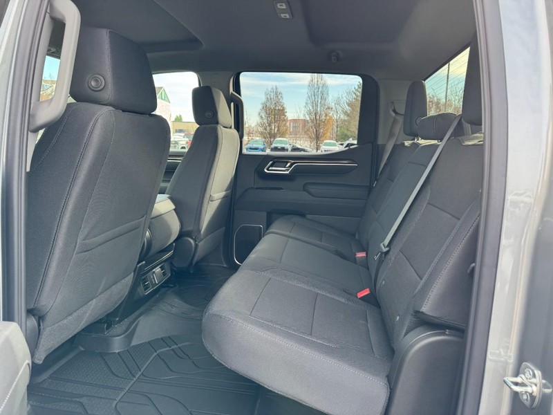 Chevrolet Silverado 1500 Vehicle Image 09