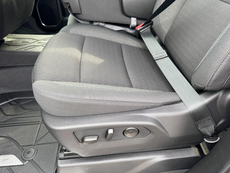 Chevrolet Silverado 1500 Vehicle Image 11