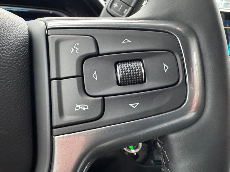 Chevrolet Silverado 1500 Vehicle Image 12