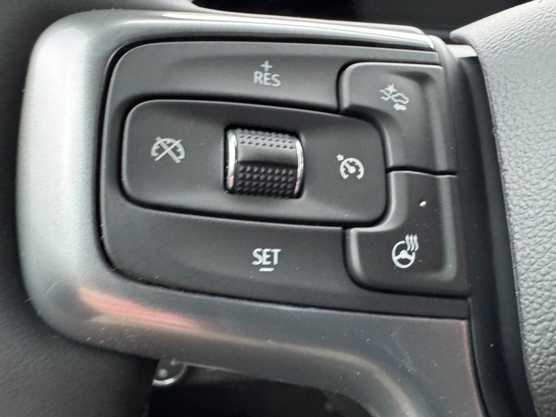 Chevrolet Silverado 1500 Vehicle Image 12