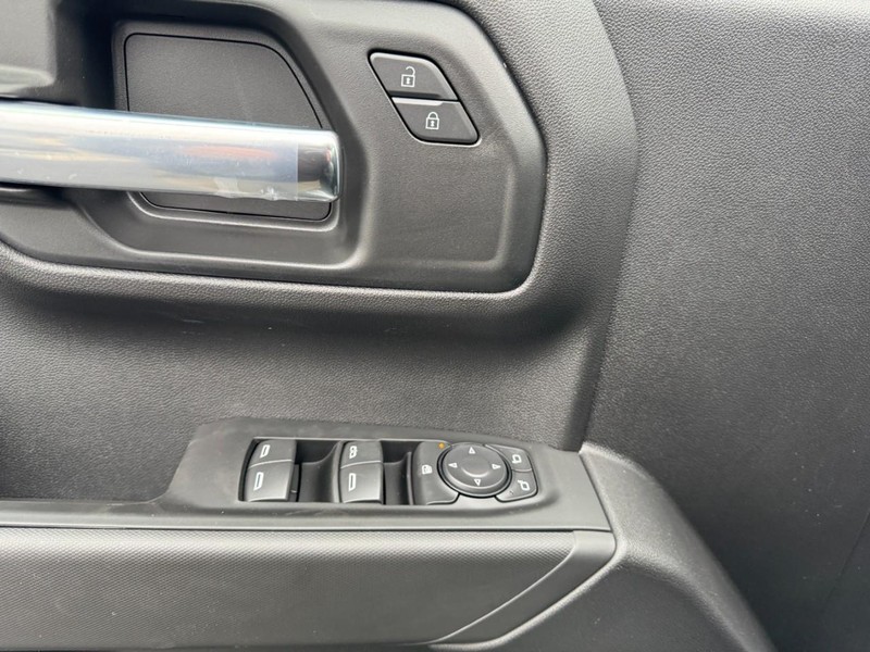 Chevrolet Silverado 1500 Vehicle Image 09