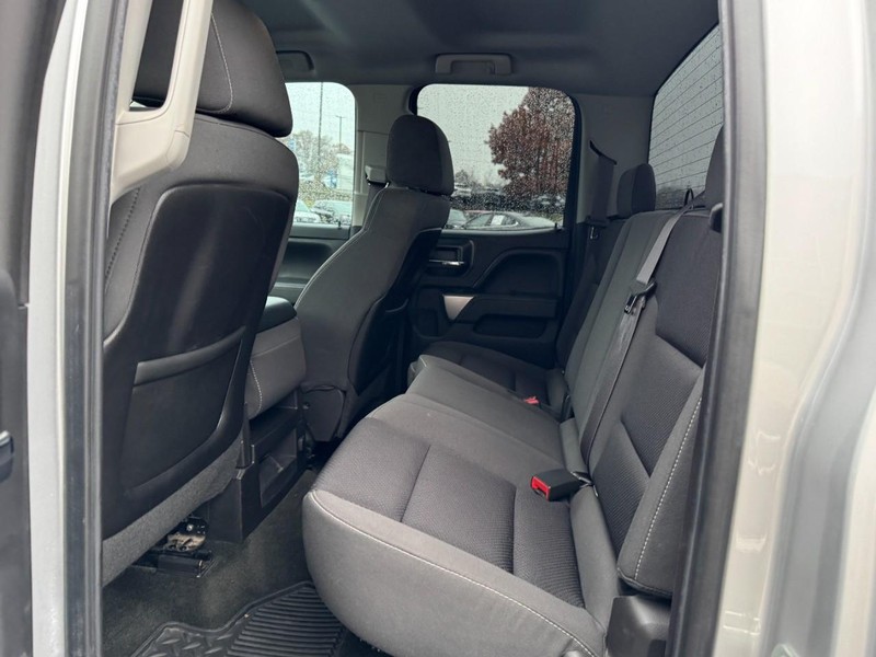 Chevrolet Silverado 1500 Vehicle Image 10