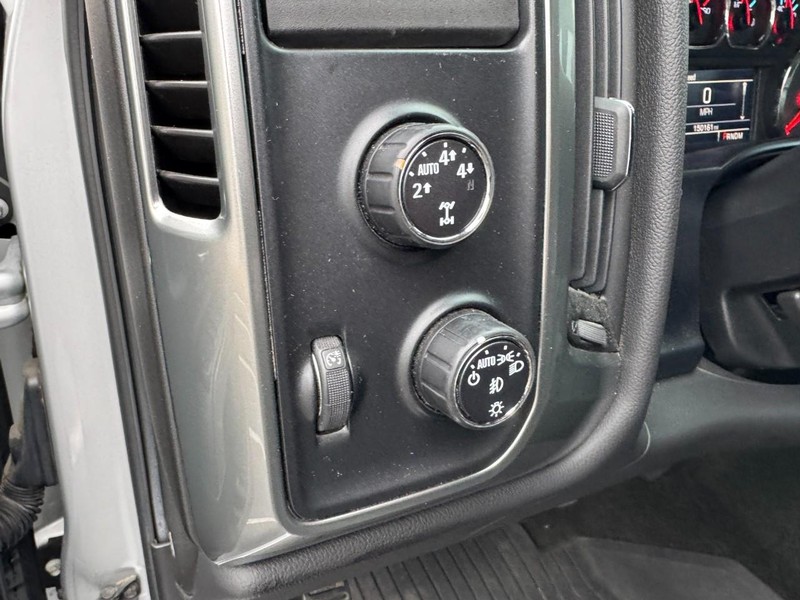 Chevrolet Silverado 1500 Vehicle Image 15