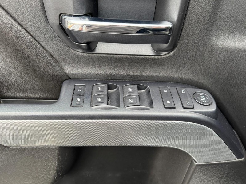 Chevrolet Silverado 1500 Vehicle Image 16