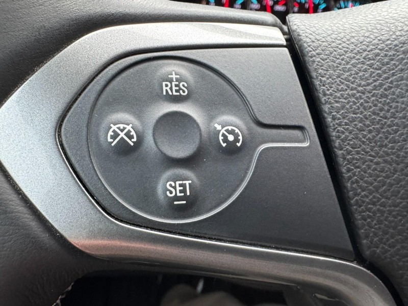 Chevrolet Silverado 1500 Vehicle Image 17