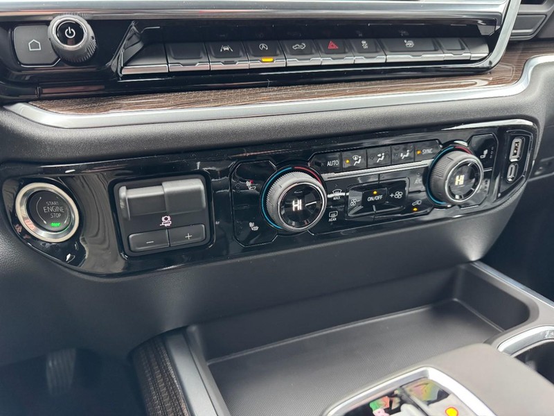 Chevrolet Silverado 1500 Vehicle Image 14