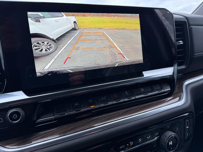 Chevrolet Silverado 1500 Vehicle Image 17