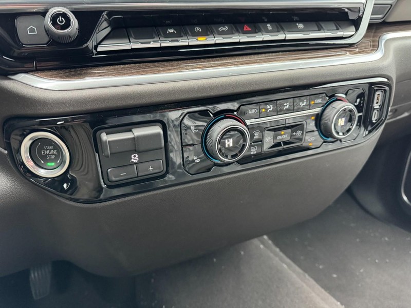 Chevrolet Silverado 1500 Vehicle Image 14