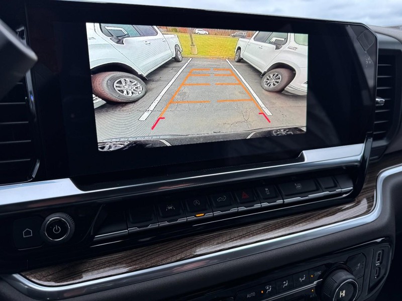 Chevrolet Silverado 1500 Vehicle Image 17