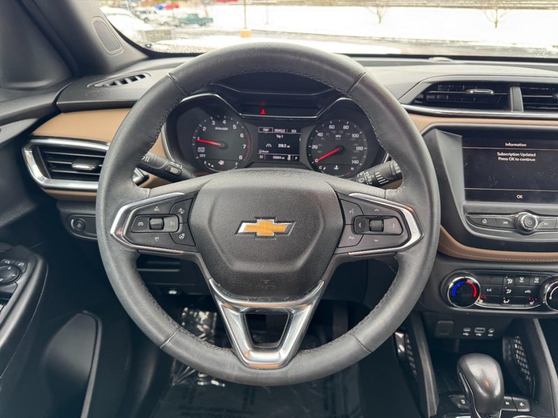 Chevrolet TrailBlazer Vehicle Image 12