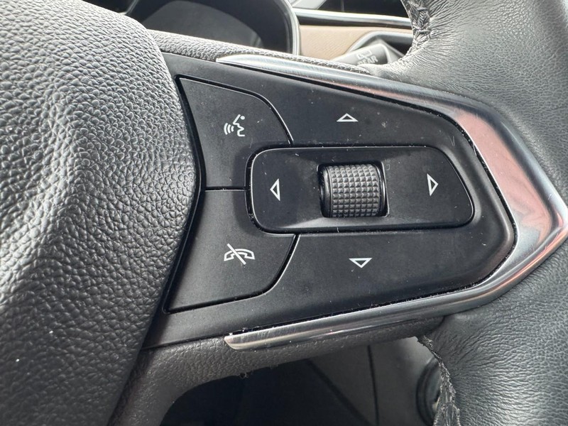 Chevrolet TrailBlazer Vehicle Image 17