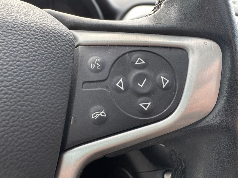 GMC Acadia Vehicle Image 24