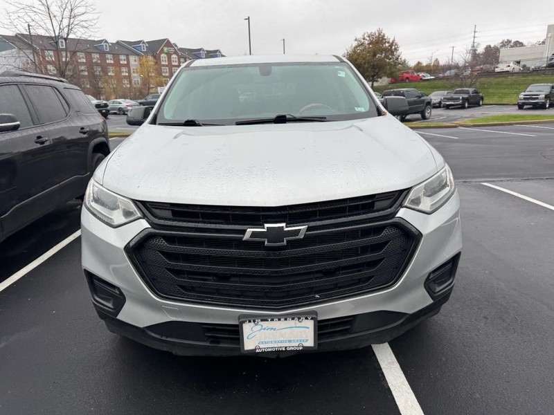 Chevrolet Traverse Vehicle Image 03