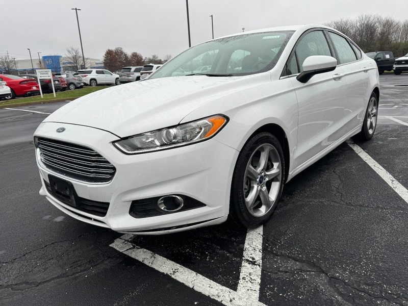 Ford Fusion Vehicle Image 08
