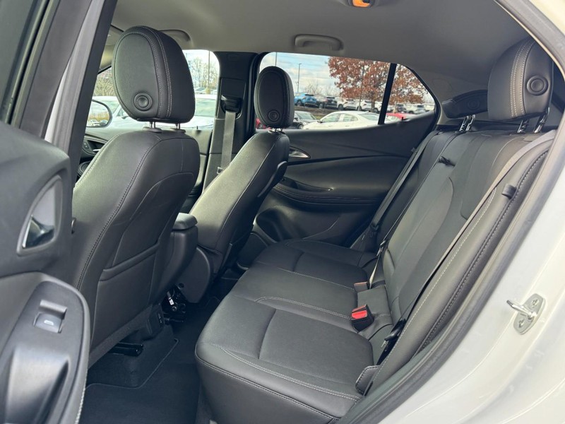 Buick Encore GX Vehicle Image 13