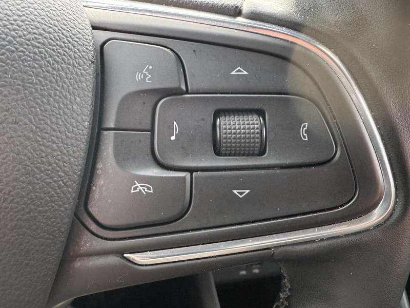 Buick Encore GX Vehicle Image 21