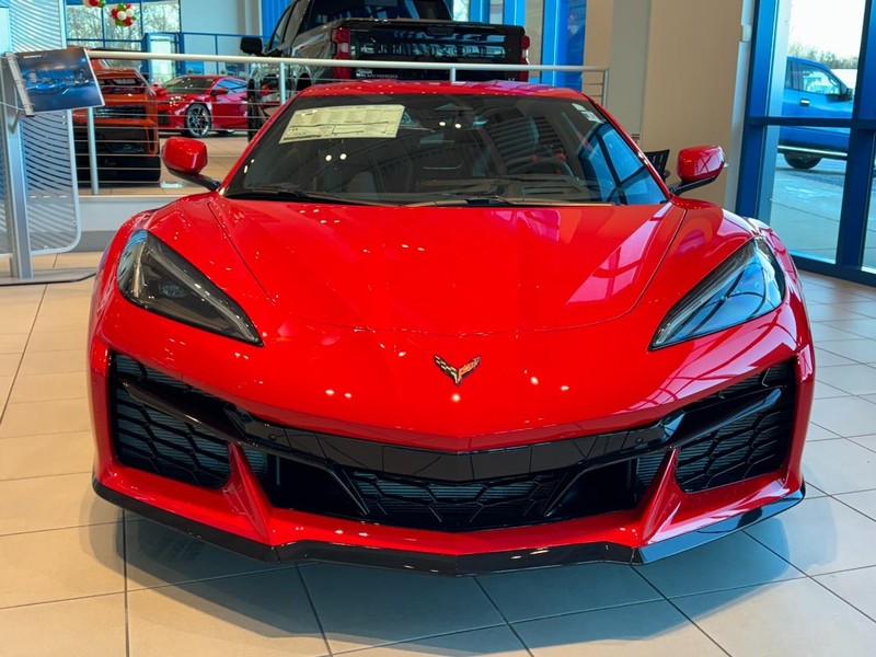 Chevrolet Corvette Vehicle Image 02