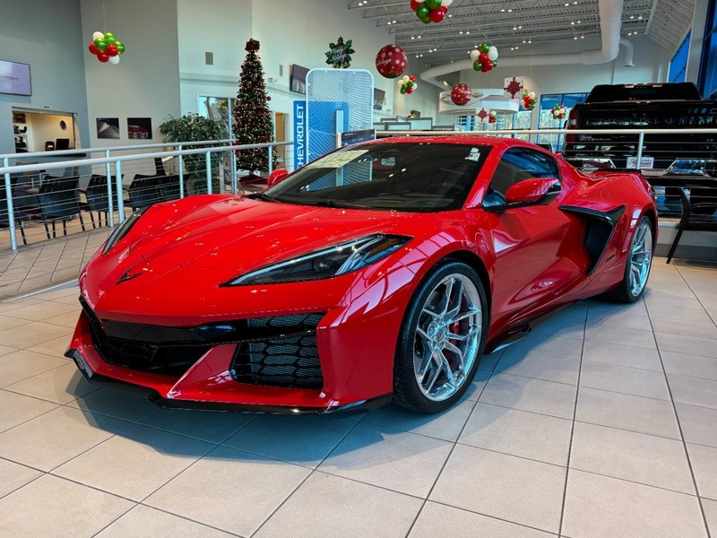 Chevrolet Corvette Vehicle Image 03