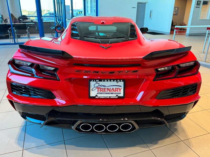 Chevrolet Corvette Vehicle Image 05