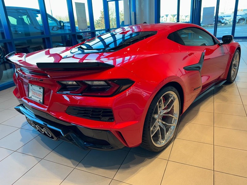 Chevrolet Corvette Vehicle Image 06