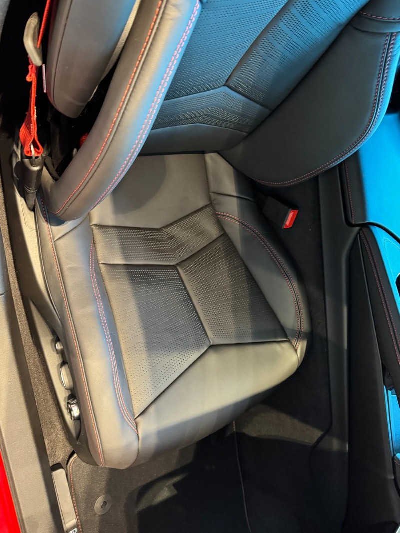 Chevrolet Corvette Vehicle Image 08