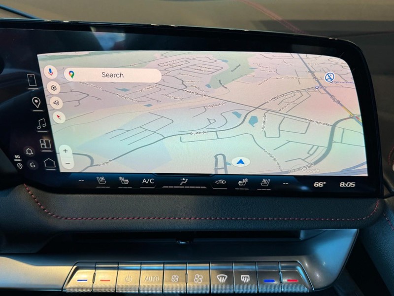 Chevrolet Corvette Vehicle Image 16