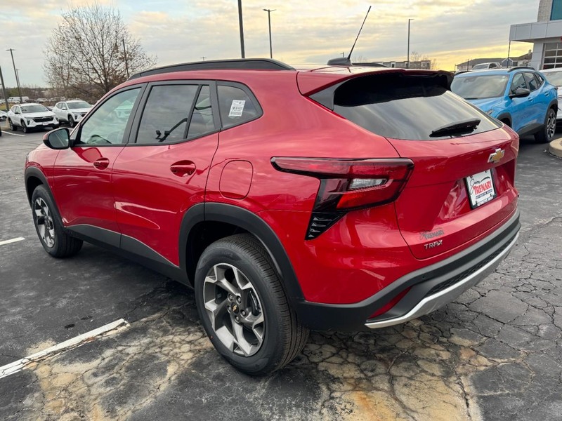 Chevrolet Trax Vehicle Image 05