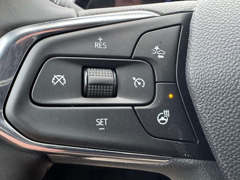 Chevrolet Trax Vehicle Image 11