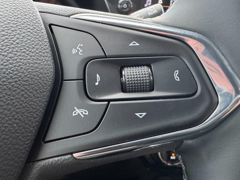 Chevrolet Trax Vehicle Image 12