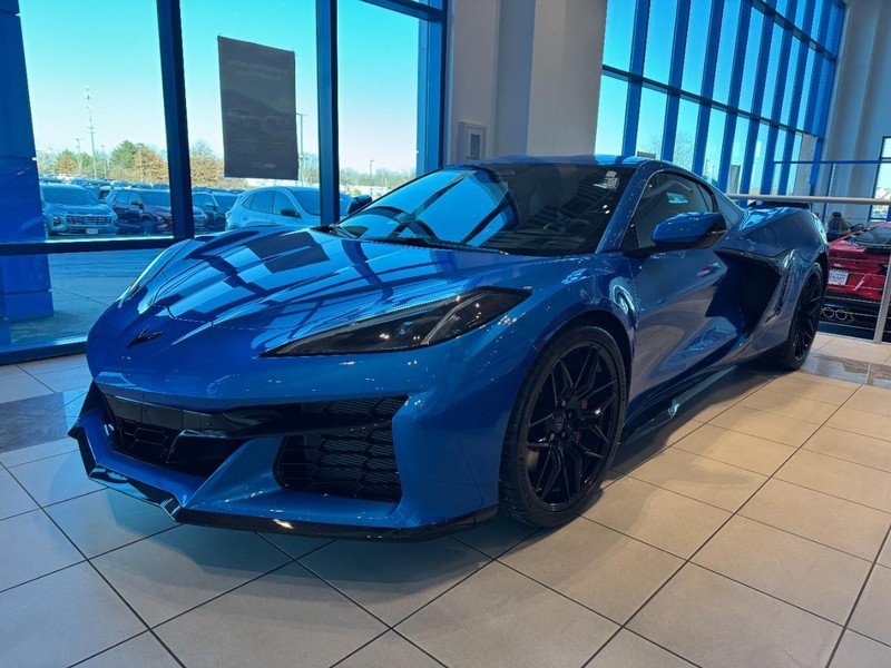 Chevrolet Corvette Vehicle Image 03