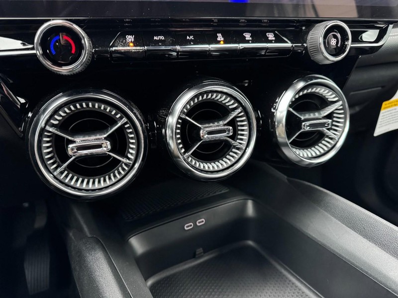 Chevrolet Blazer EV Vehicle Image 12