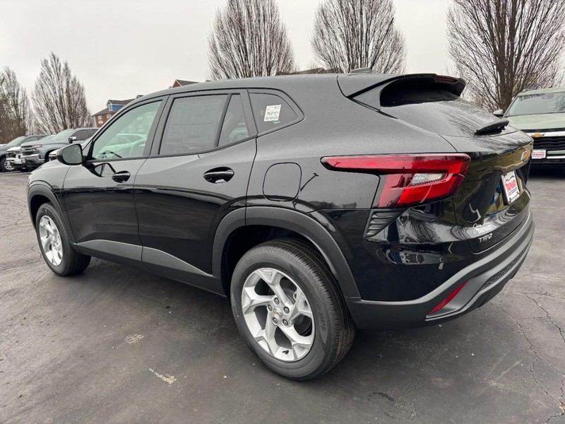 Chevrolet Trax Vehicle Image 05