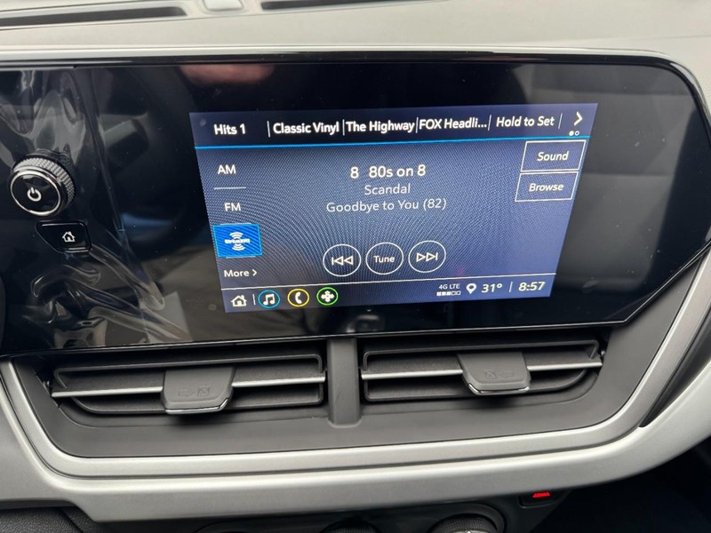 Chevrolet Trax Vehicle Image 14