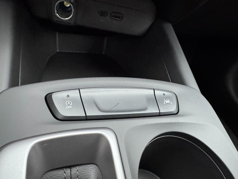 Chevrolet Trax Vehicle Image 16