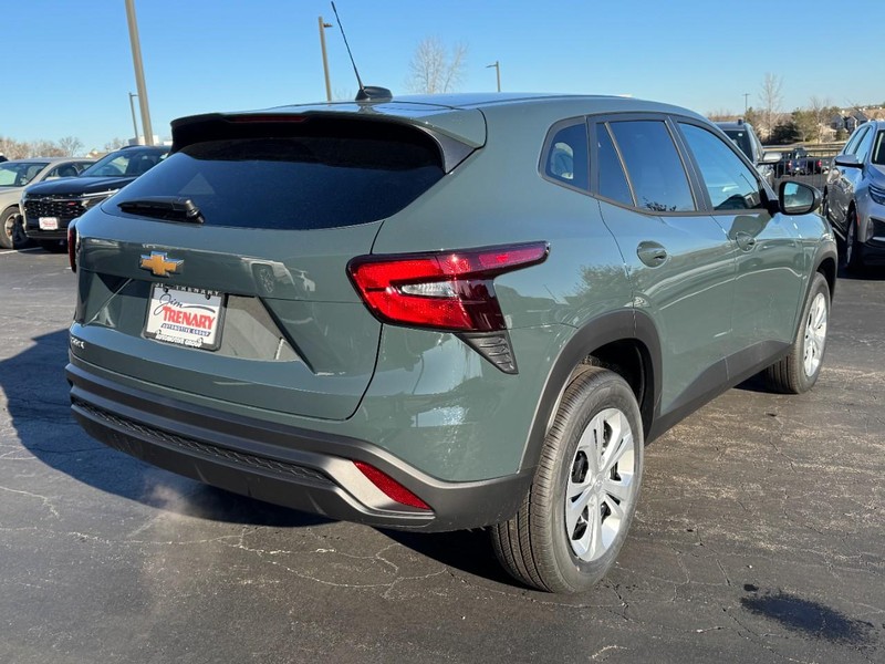 Chevrolet Trax Vehicle Image 03