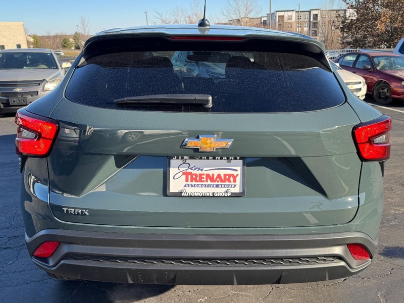 Chevrolet Trax Vehicle Image 04