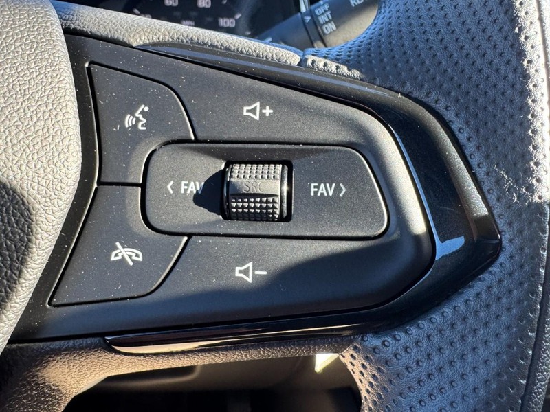 Chevrolet Trax Vehicle Image 12