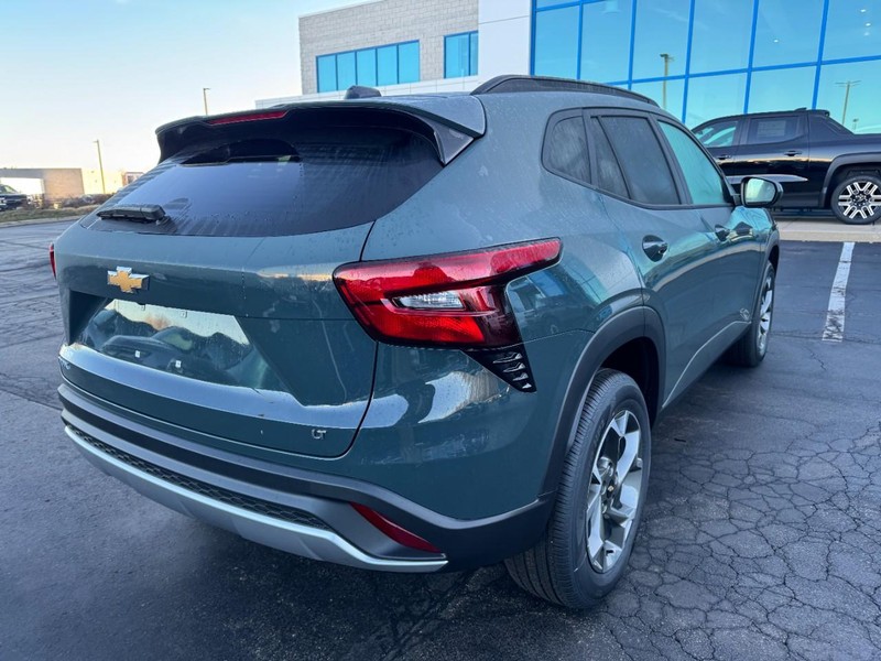 Chevrolet Trax Vehicle Image 03