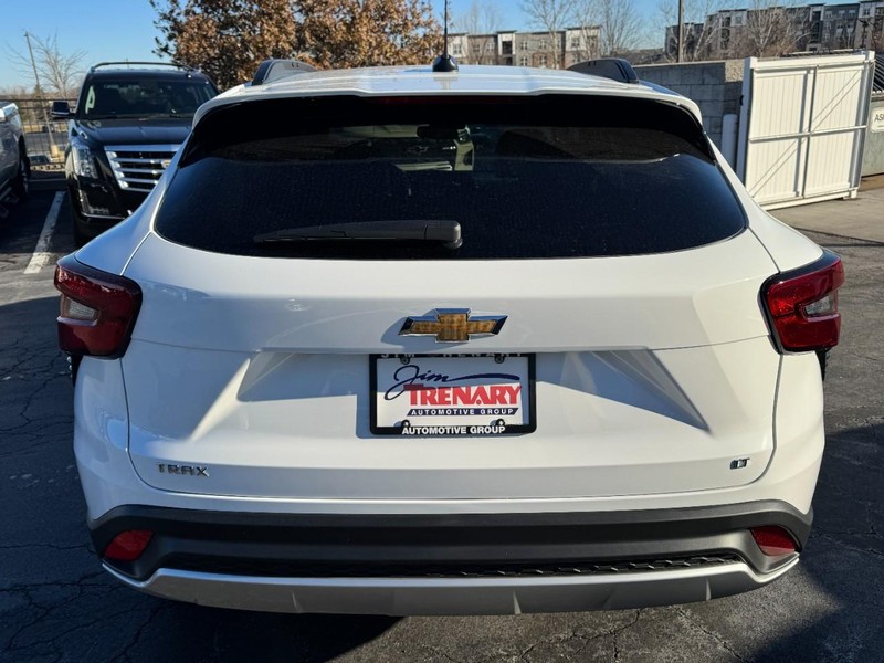 Chevrolet Trax Vehicle Image 04