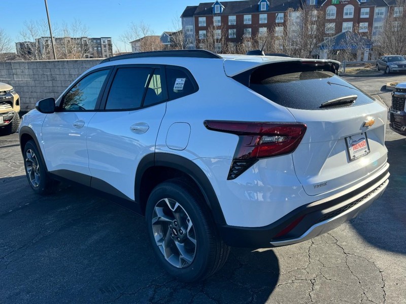 Chevrolet Trax Vehicle Image 05