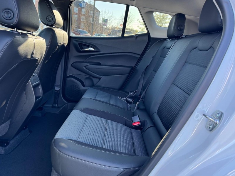 Chevrolet Trax Vehicle Image 07