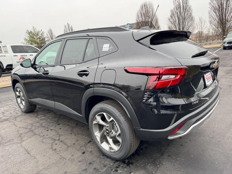 Chevrolet Trax Vehicle Image 05