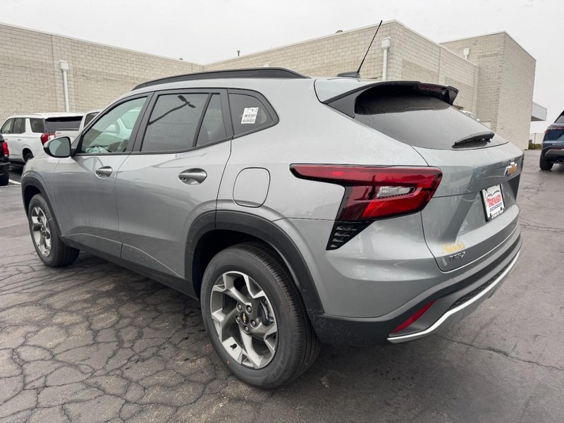 Chevrolet Trax Vehicle Image 05