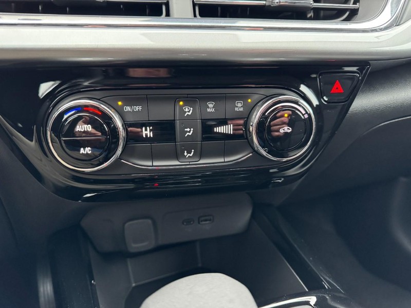 Chevrolet Trax Vehicle Image 13