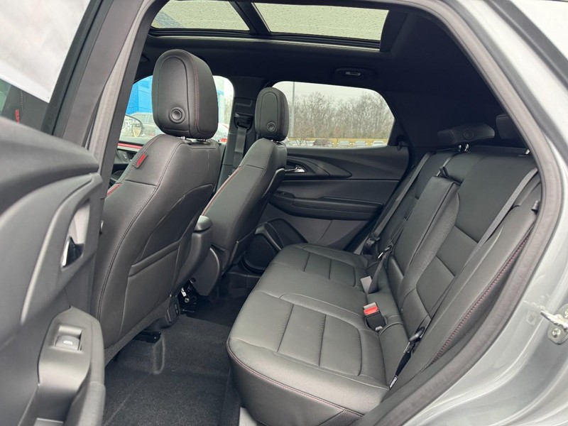 Chevrolet TrailBlazer Vehicle Image 07