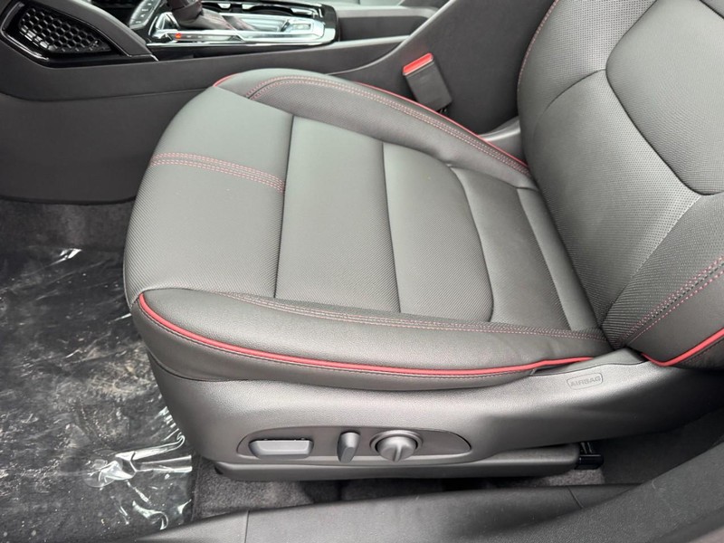 Chevrolet TrailBlazer Vehicle Image 10