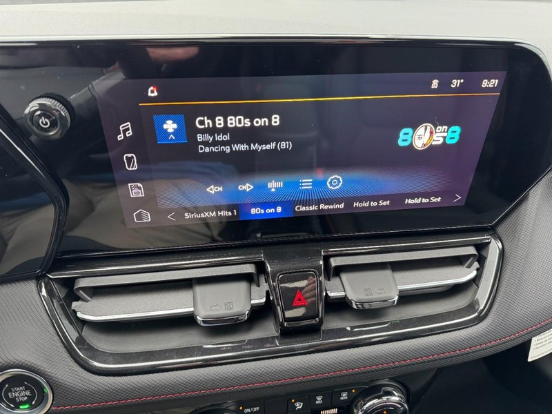 Chevrolet TrailBlazer Vehicle Image 15