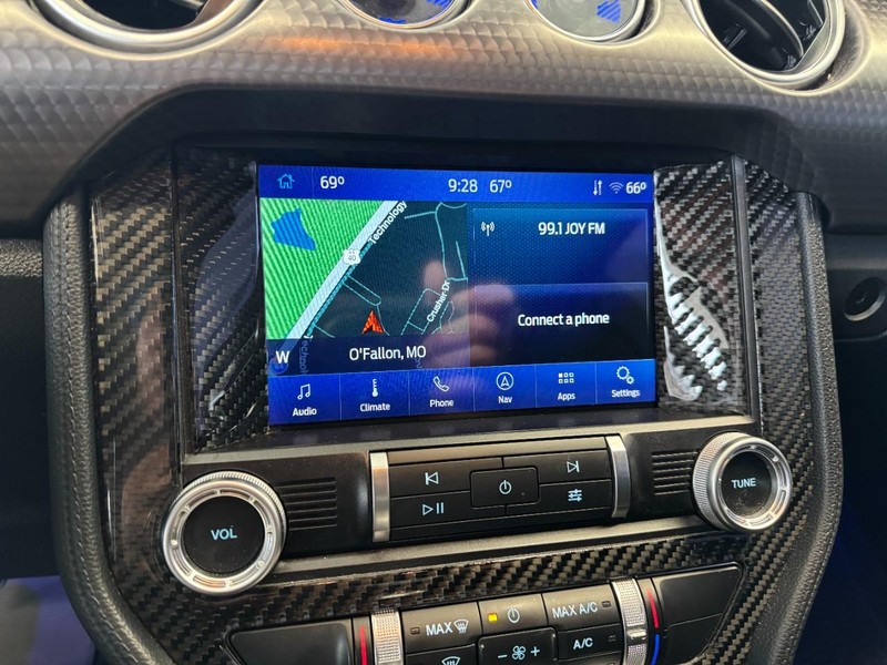 Ford Mustang Vehicle Image 16