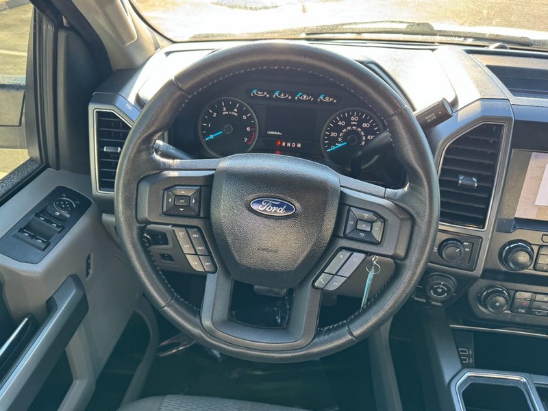 Ford F-150 Vehicle Image 12